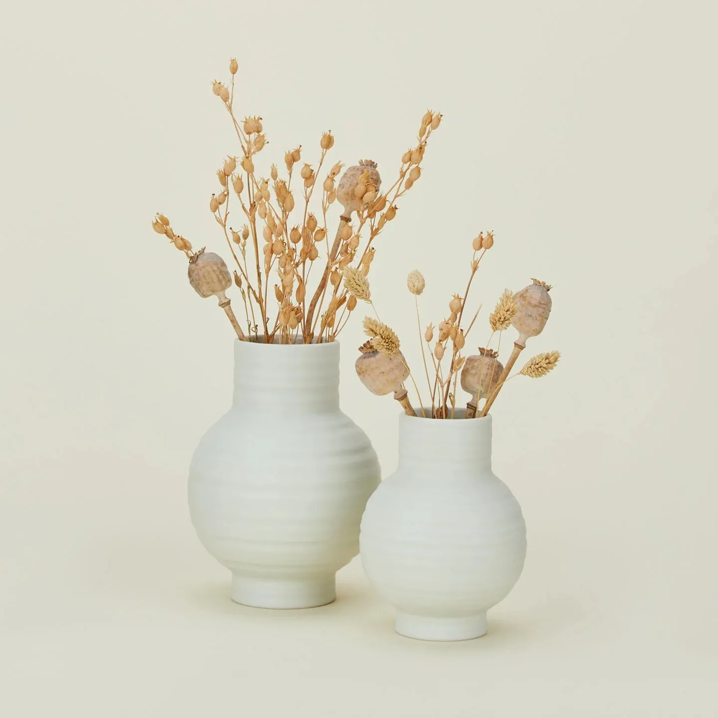 Essential Small Ceramic Vase (Bone)