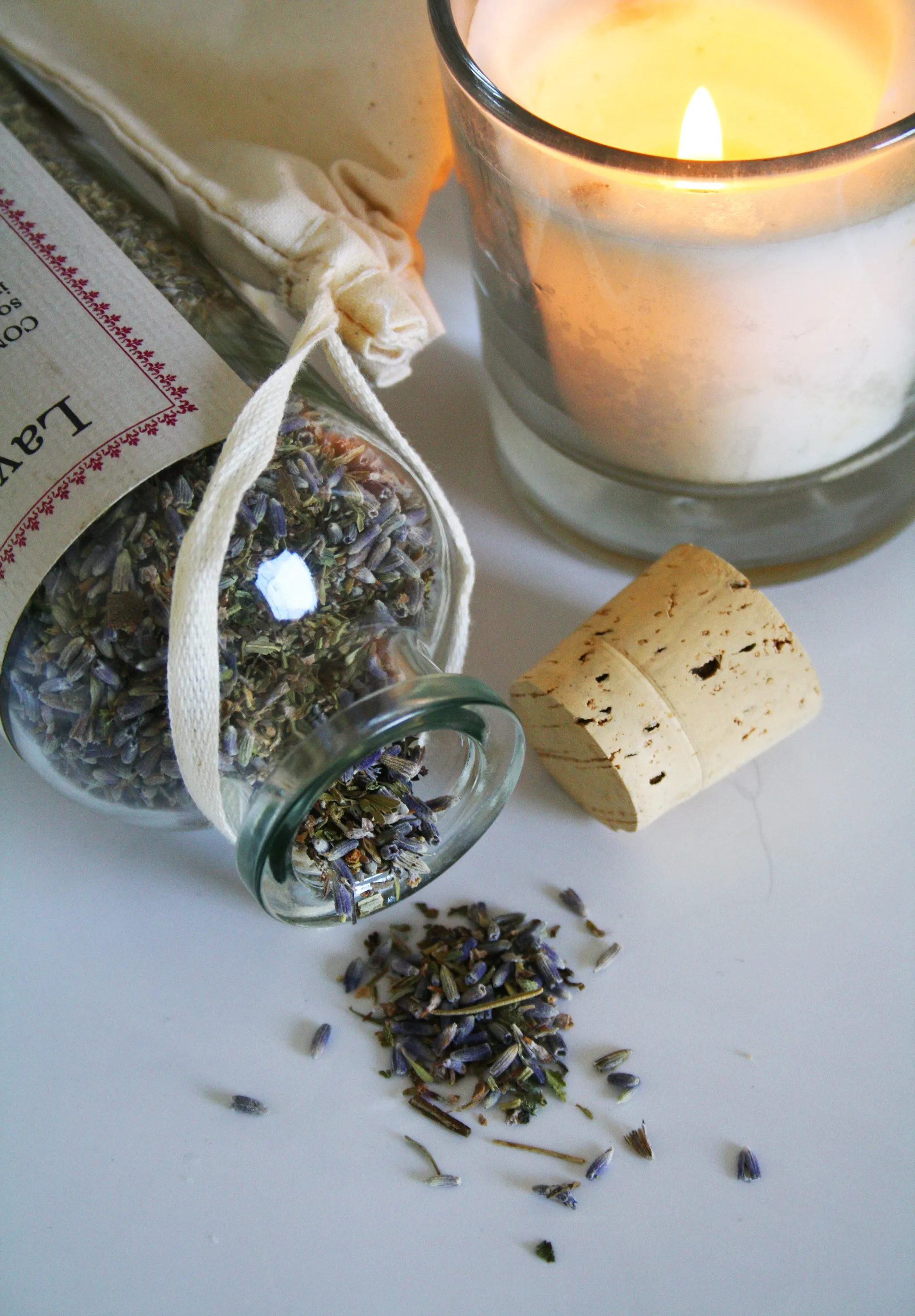 Lavender and Comfrey Natural Bath Herbs