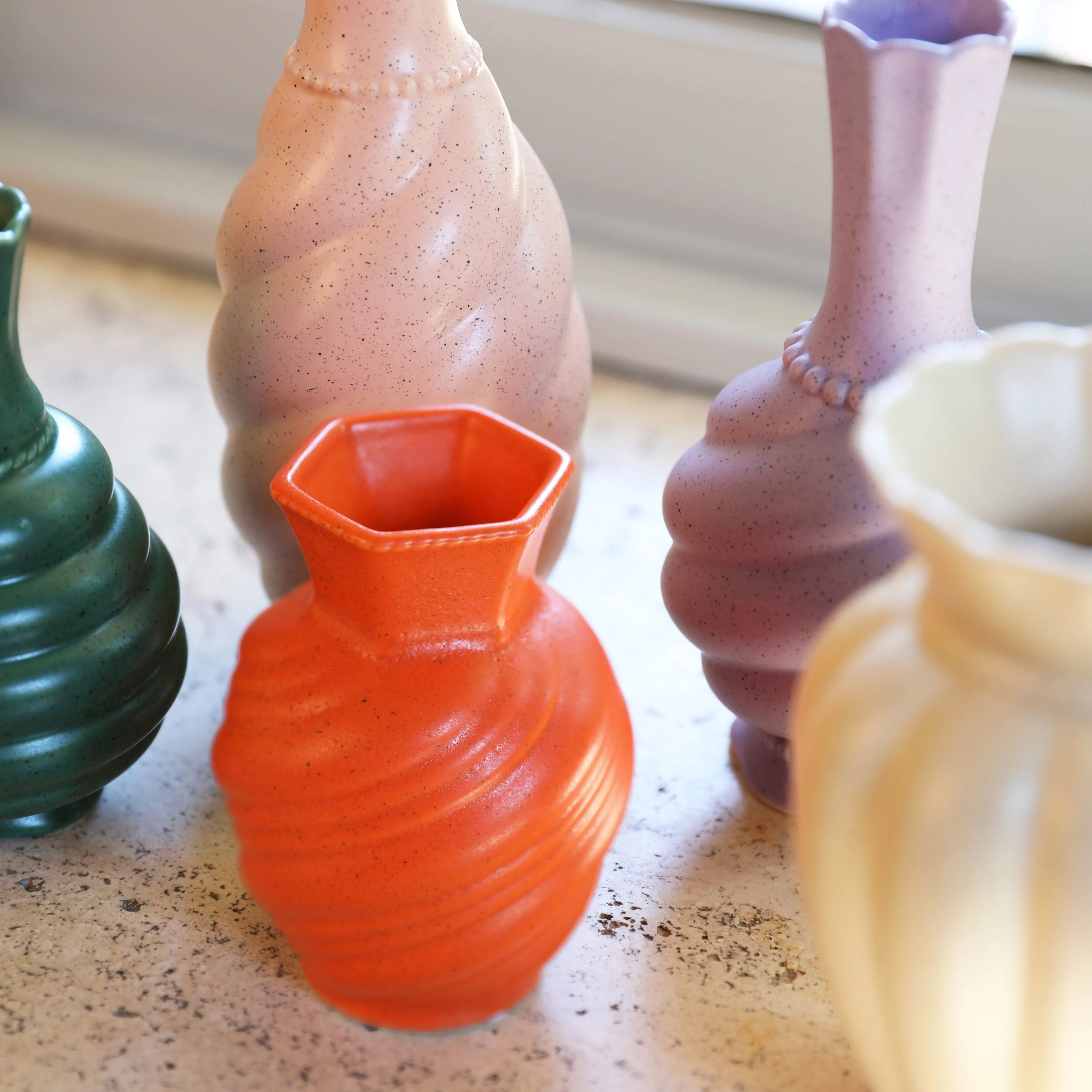 Tudor Vase (Sand)